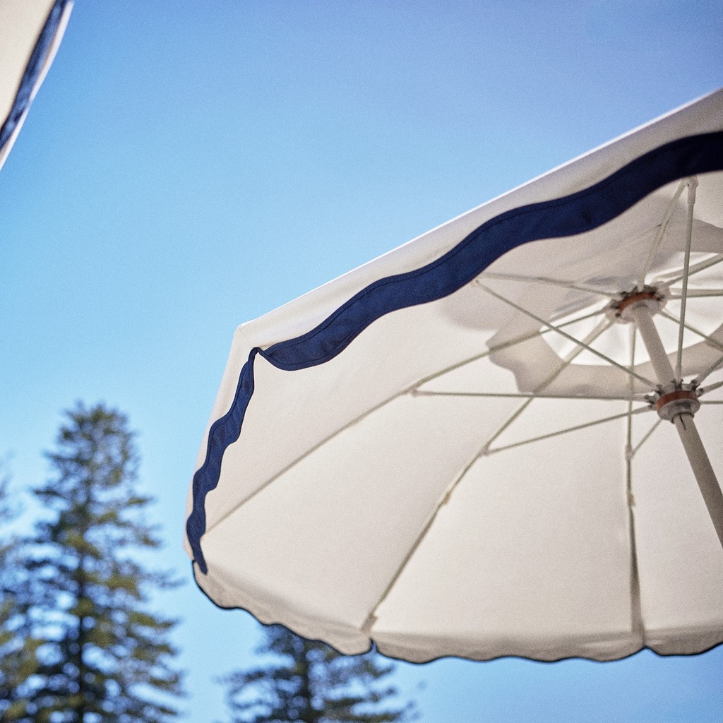 THE CLUB UMBRELLA - Rivie White - Business & Pleasure Co. 